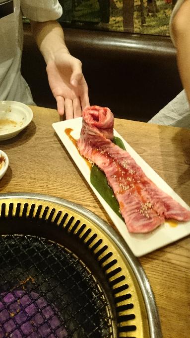 お盆の肉